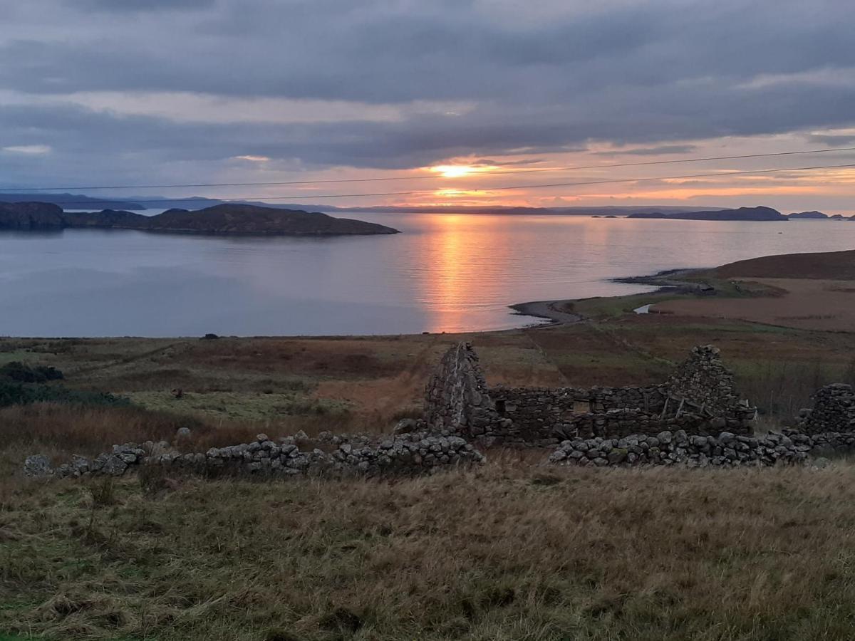 The Sleepy Crofter Glamping - Achiltibuie Hotel Luaran gambar